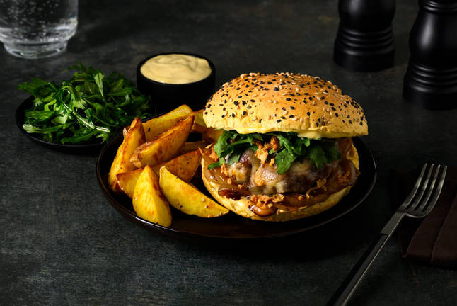 Le Cantalou : burger cantal AOP & potatoes