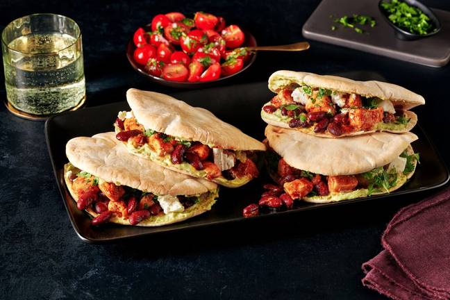 Pitas tex-mex : poulet, avocat & haricots