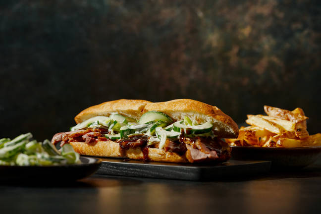Sandwich au canard & sauce BBQ à la chinoise