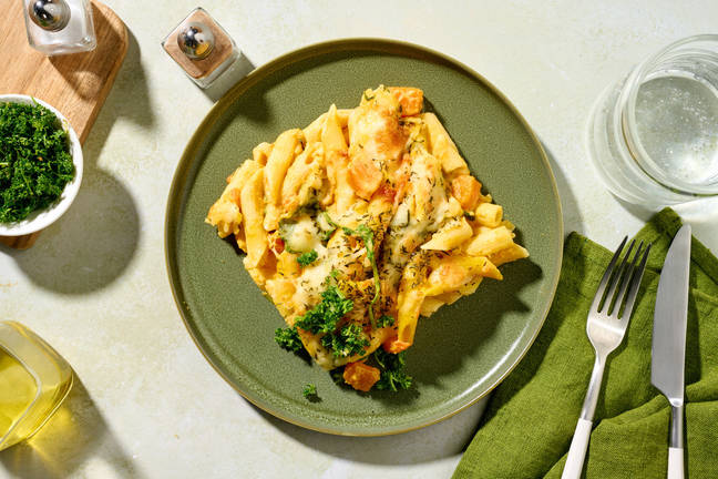 Cheesy pastaschotel met pompoen