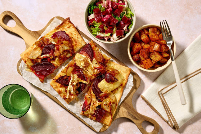Flammkuchen met brie en peer