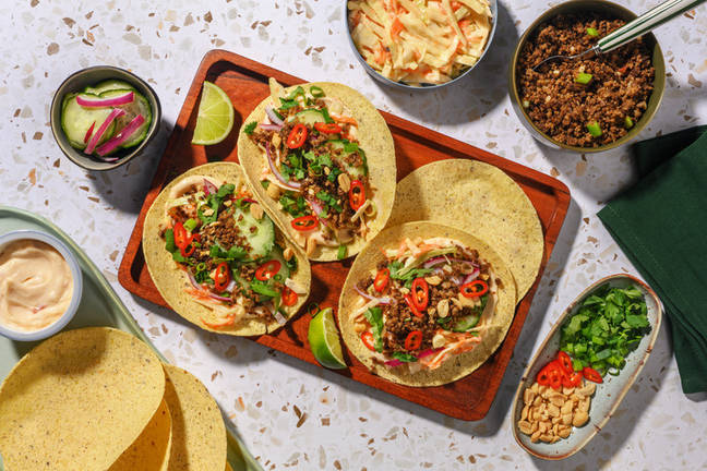 Aziatische fusiontaco's met veggie gehakt en koolsla