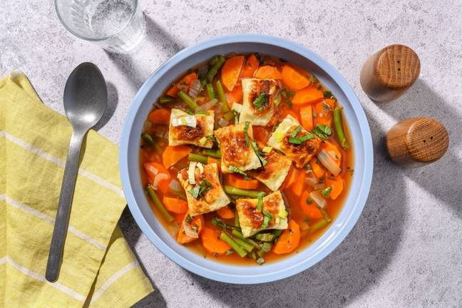Minestrone mit veganen Maultaschen