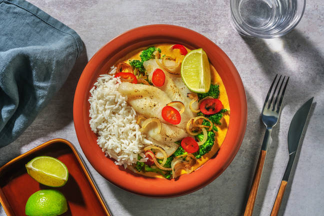 Merlu en sauce au curry jaune & lait de coco