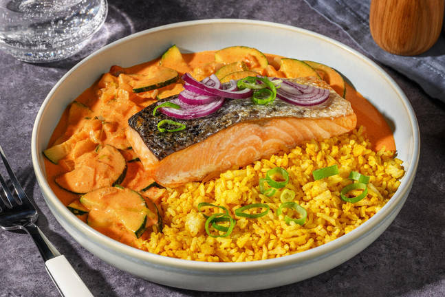 Lachs in Thai-Curry-Soße mit Zucchini