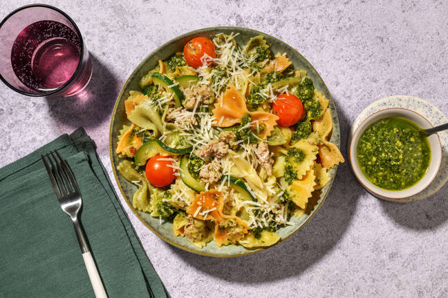 Romige pasta met kipgehakt en pecorino