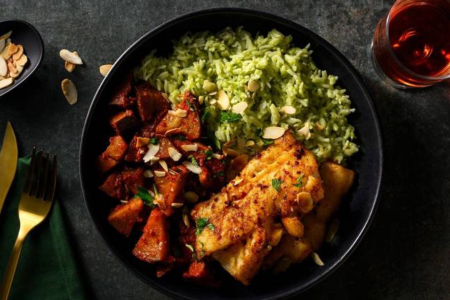 Harissa-Kabeljau auf Avocadocreme-Reis