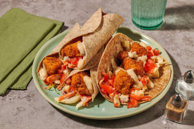 Wraps met gepaneerde kip en mangochutney