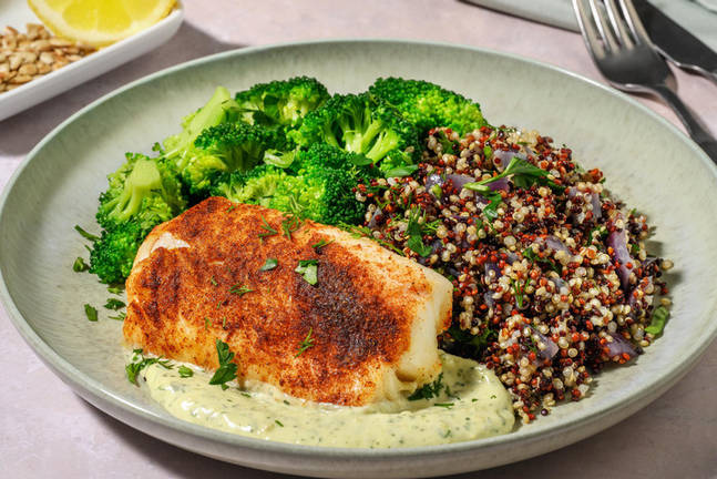 Seelachs auf buntem Kräuter-Quinoa 