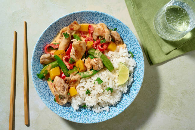Tropische curry met kip, mango, kokos en limoen