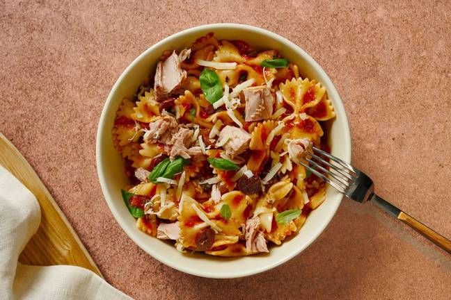 One Pot: Pasta in Thunfisch-Tomatensoße