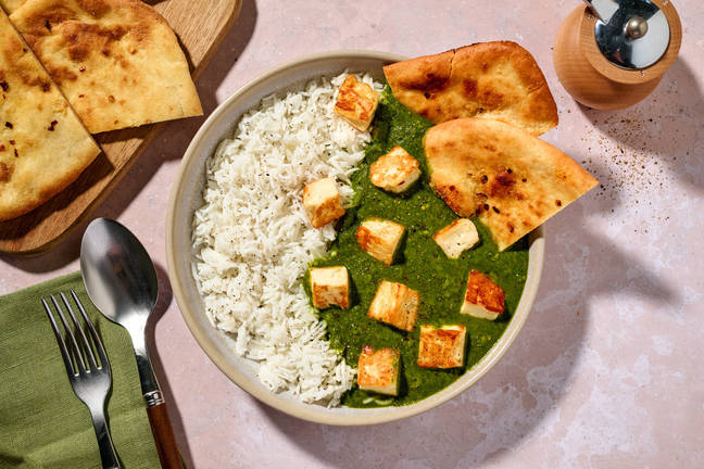 Nord-Indischer Palak Paneer in spicy Spinatcurry
