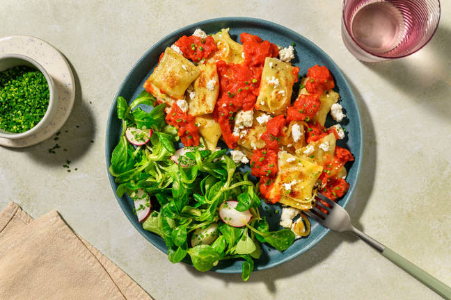 Veggie-Maultaschen mit Tomatensoße