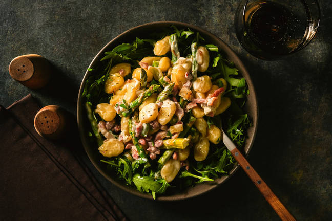Gnocchi met spekreepjes en asperges
