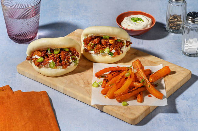 Bao Buns mit Hoisin-Popcorn-Tofu & Sesam-Mayo