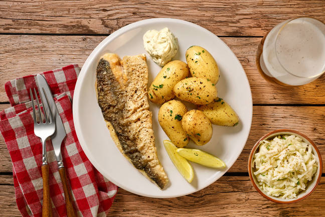 Fisch Müllerin Art mit Petersilienkartoffeln