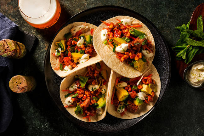 Loaded taco's met varkenshaas en avocadosalsa