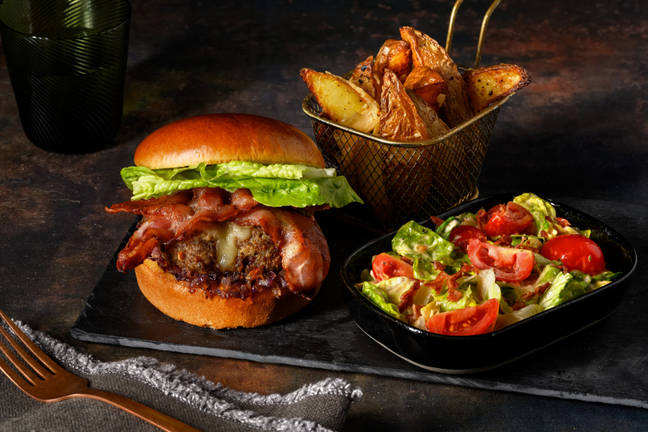 Crispy Bacon & Caramelised Onion Cheeseburger