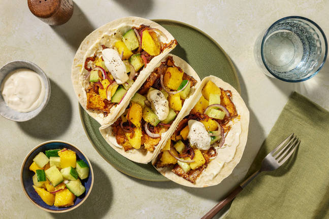 Tacos mit Räuchertofu & Mango-Gurken-Salsa