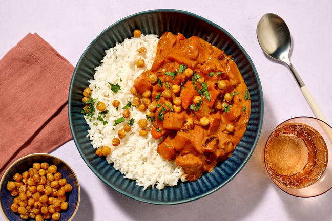 Kruidige pompoencurry met geroosterde kikkererwten