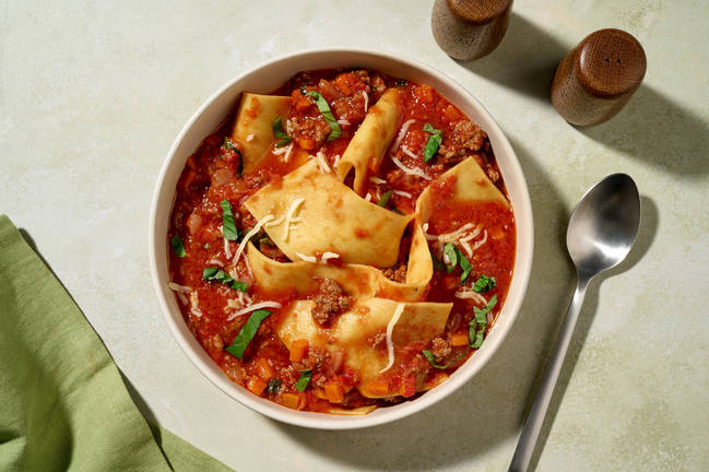 Soupe aux lasagne, bœuf, mozza & basilic