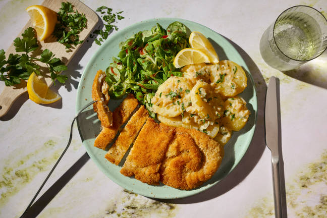 Münchner Schnitzel mit Kartoffelsalat