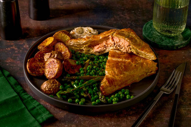 Basil Pesto and Cream Cheese Salmon en Croute 