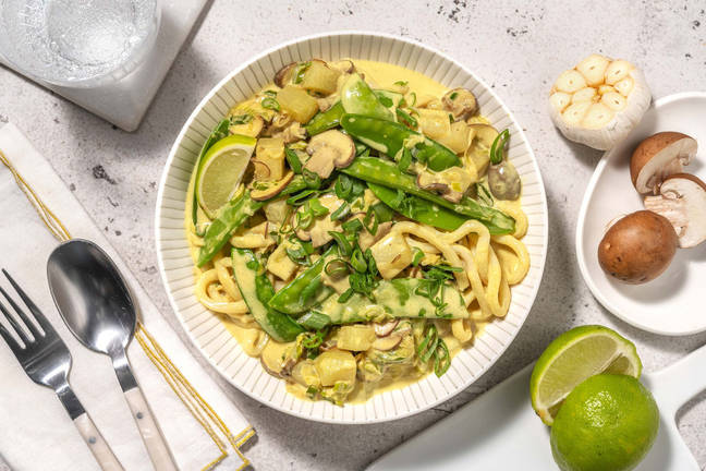 Yellow Curry Noodles with Mushrooms & Mangetout