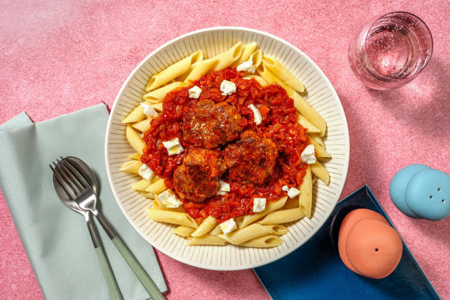 Cheesy Meatballs auf Penne