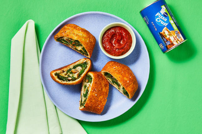 Cheesy Spinach & Mushroom Stromboli
