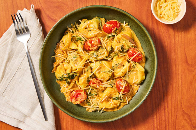 Tortellinis au fromage et sauce au pesto de tomates séchées