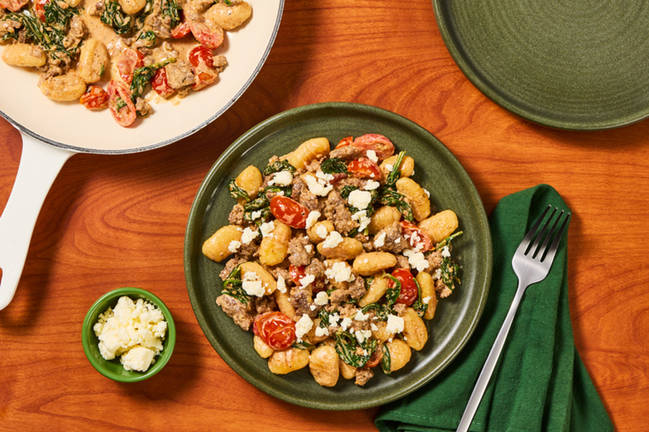 Tout-en-un : Poêlée de gnocchis au bœuf à la grecque