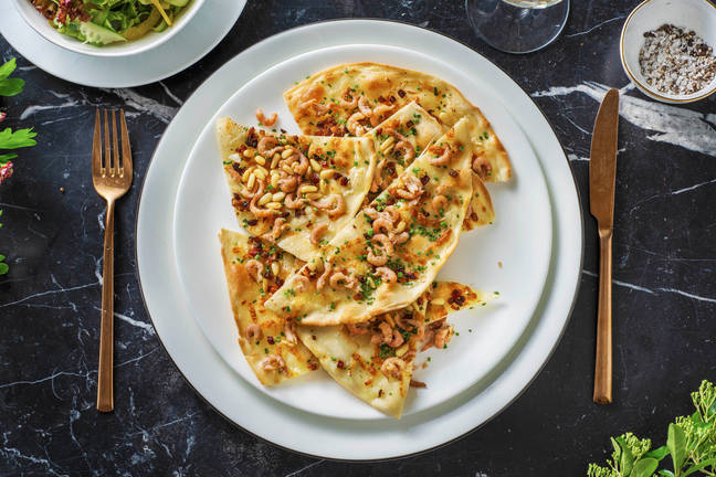 Flammkuchen met Noordzeegarnalen