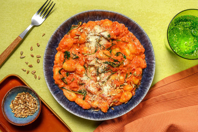 Gnocchi-Grünkohl-Pfanne in cremiger Tomatensoße