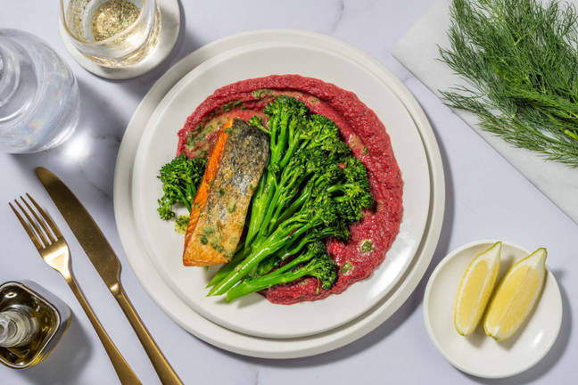 Lachsfilet auf Randen-Meerrettich-Püree