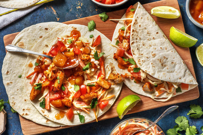 Mexicaanse viswraps met kool-peensalade