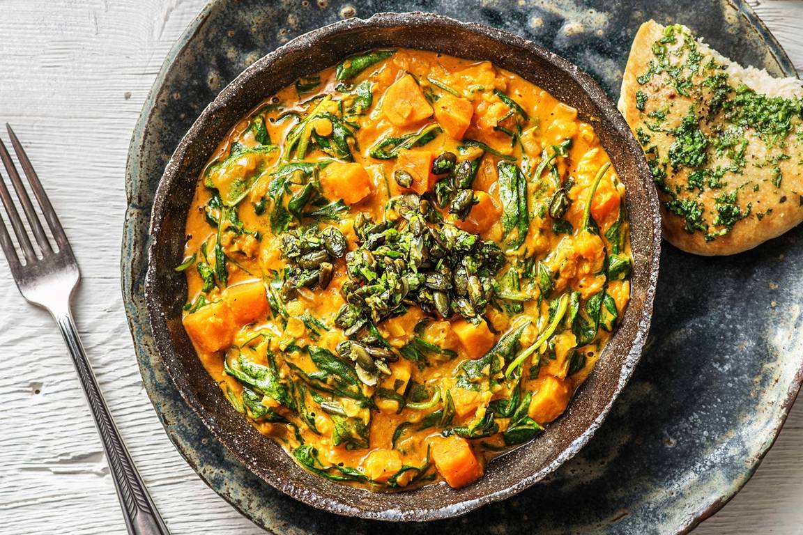 Dahl met zoete aardappel en kokosmelk