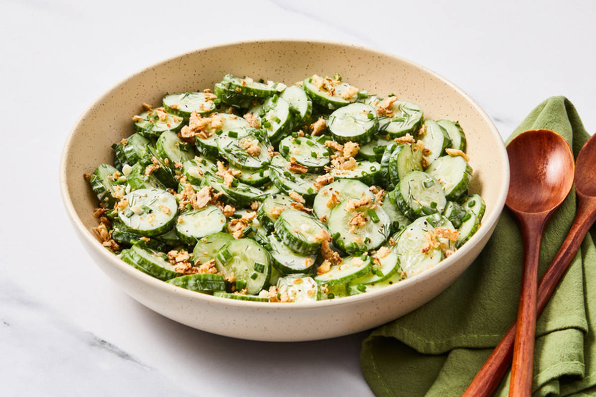 How to make a cucumber salad?