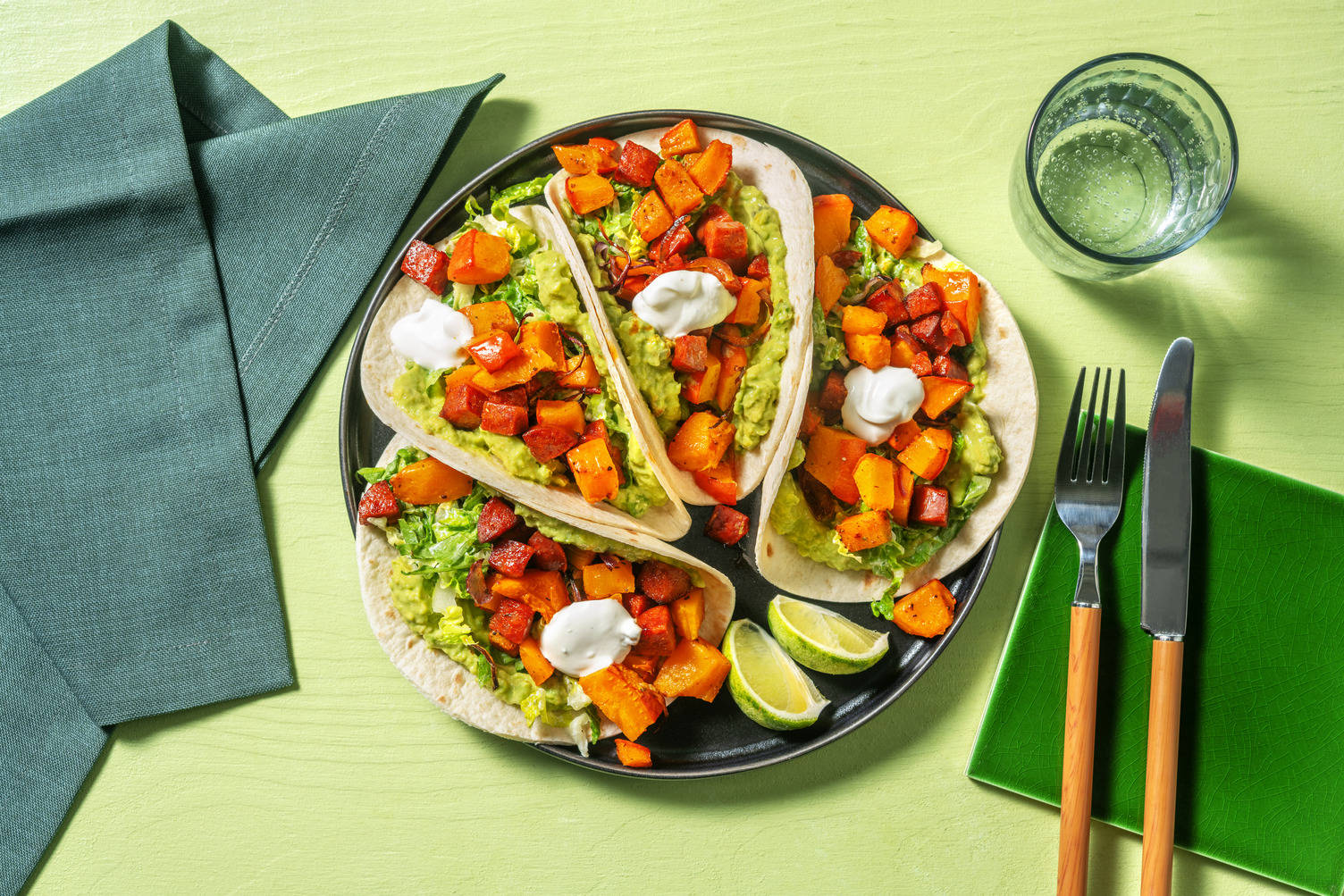 Tacos mit Kürbis-Ofengemüse und doppelt Chorizo 