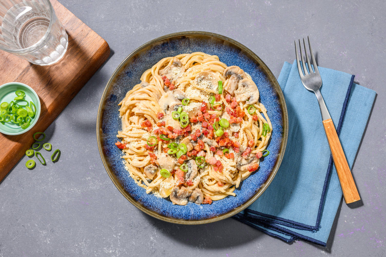 Koreansk-inspirert nudler og guanciale