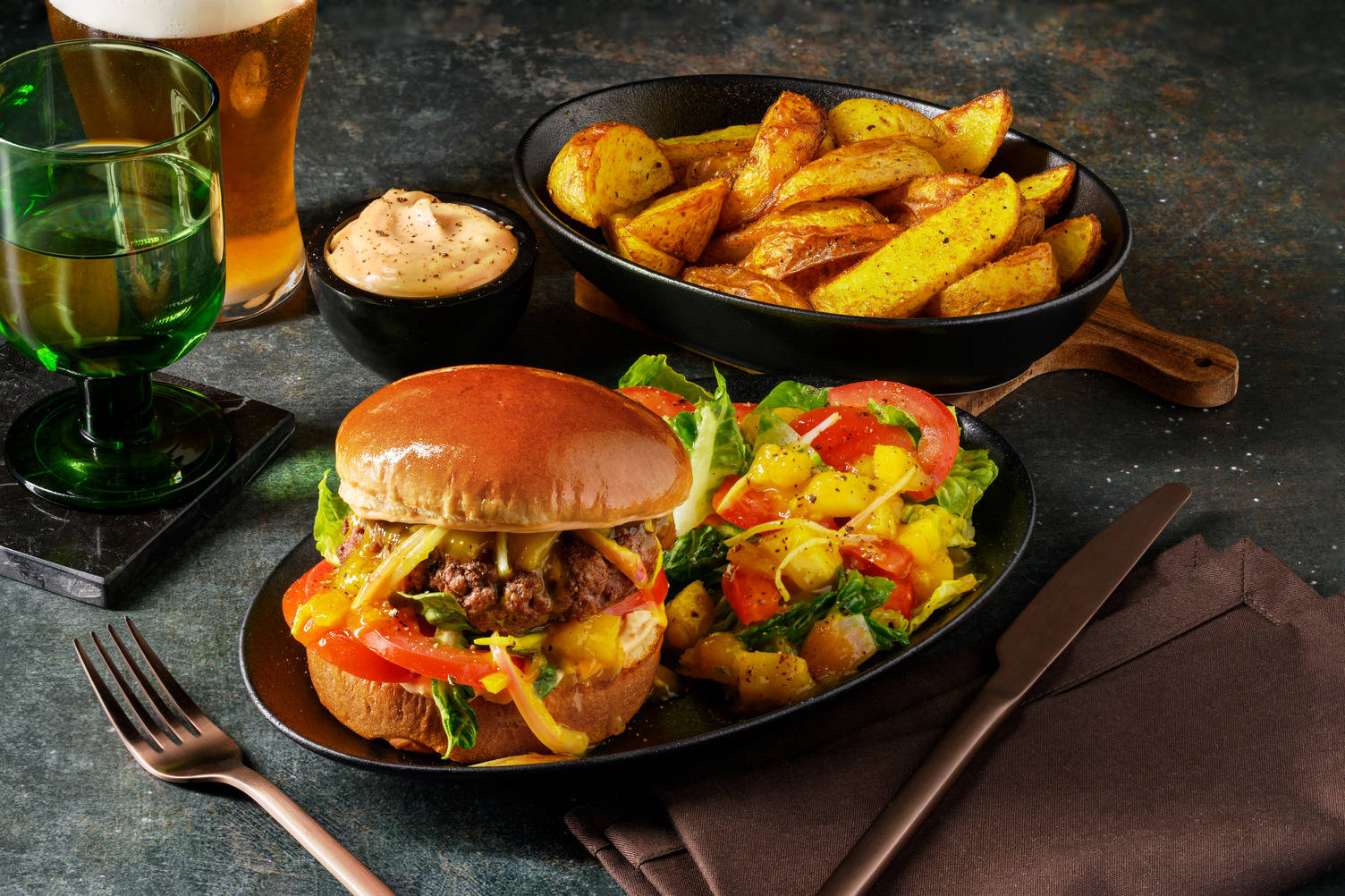 Bio-Rinderhackfleisch Burger mit Mango-Chutney