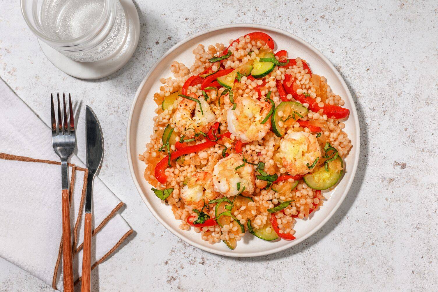 Couscous perlé aux crevettes & pesto rosso