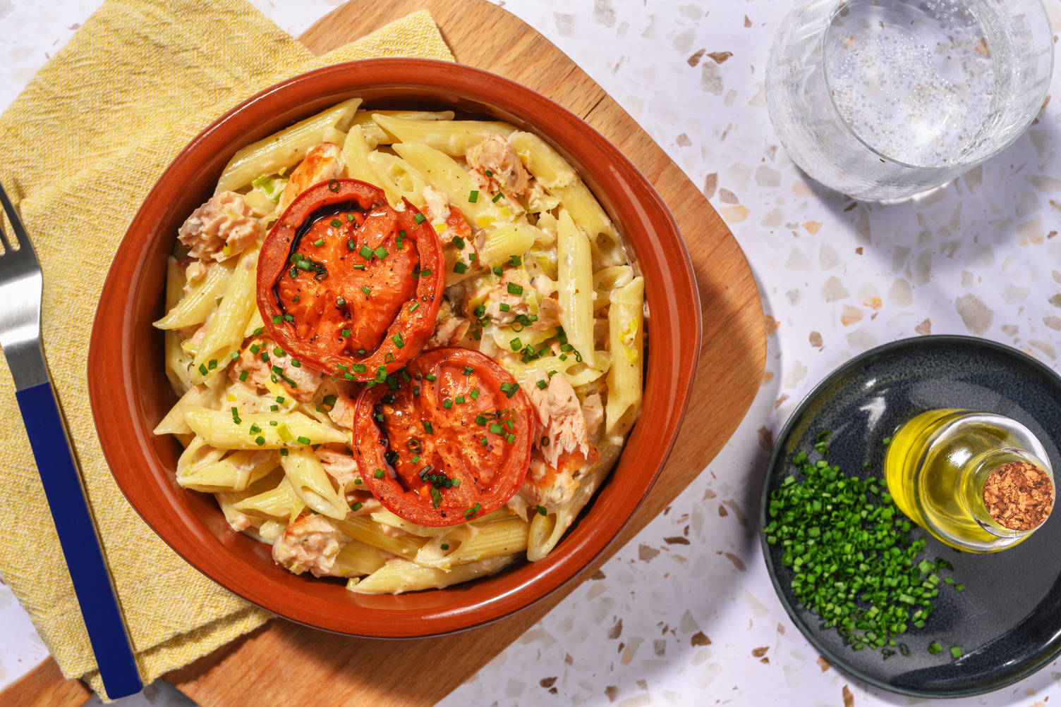 Romige penne met warmgerookte zalm