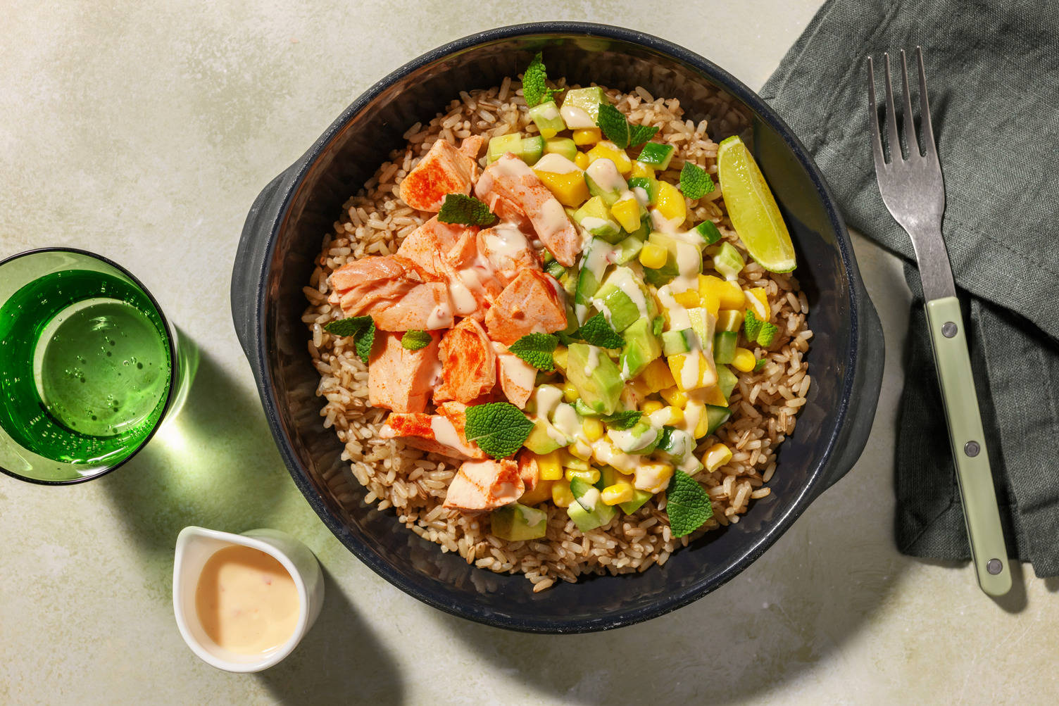 Pokébowl met warmgerookte zalm