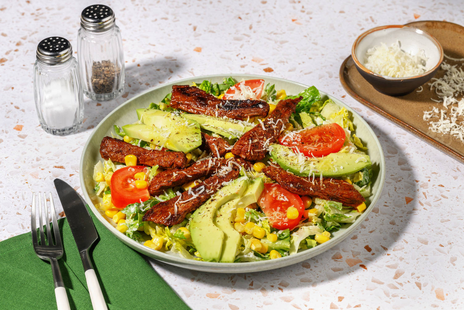 American Bowl mit Bio Beef Steak & Avocado