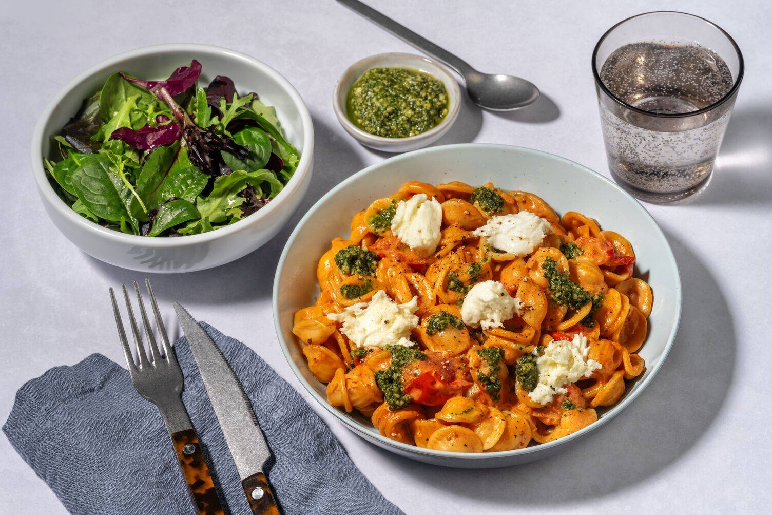 Pasta 'alla pomodoro' og frisk mozzarella