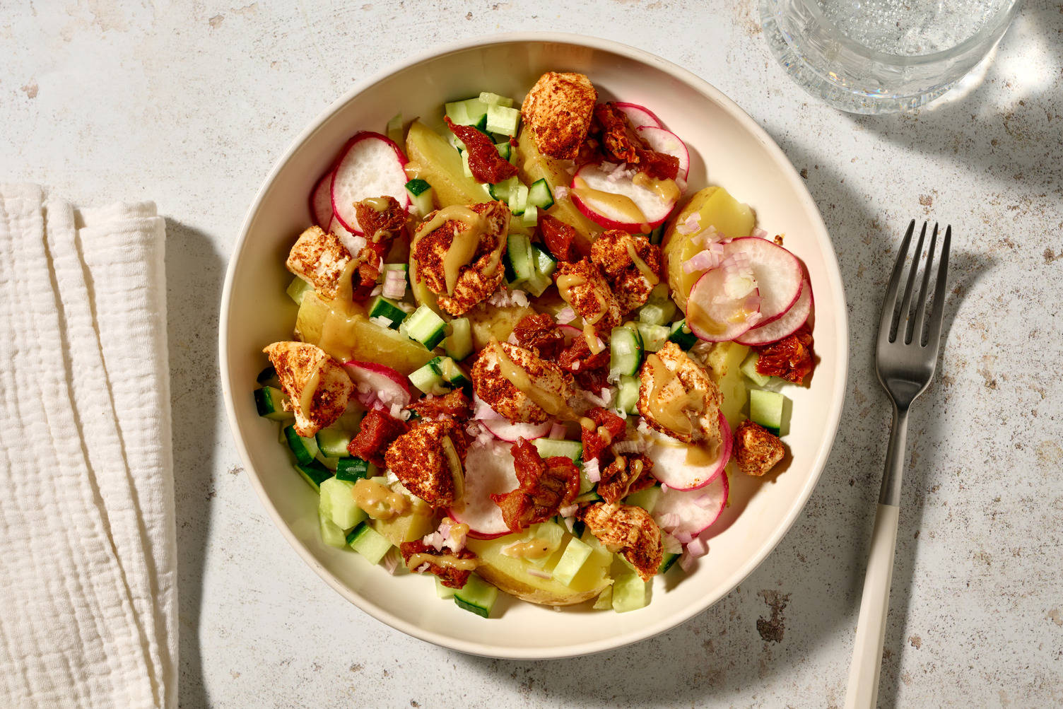 Salade de grenailles au poulet doré & radis