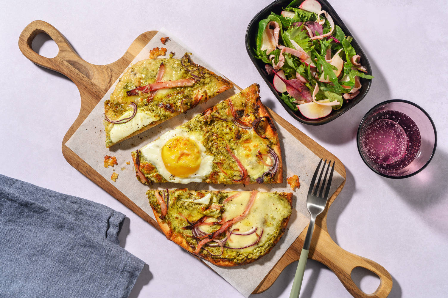 Pizza naan Contadina : pesto, mozza & jambon