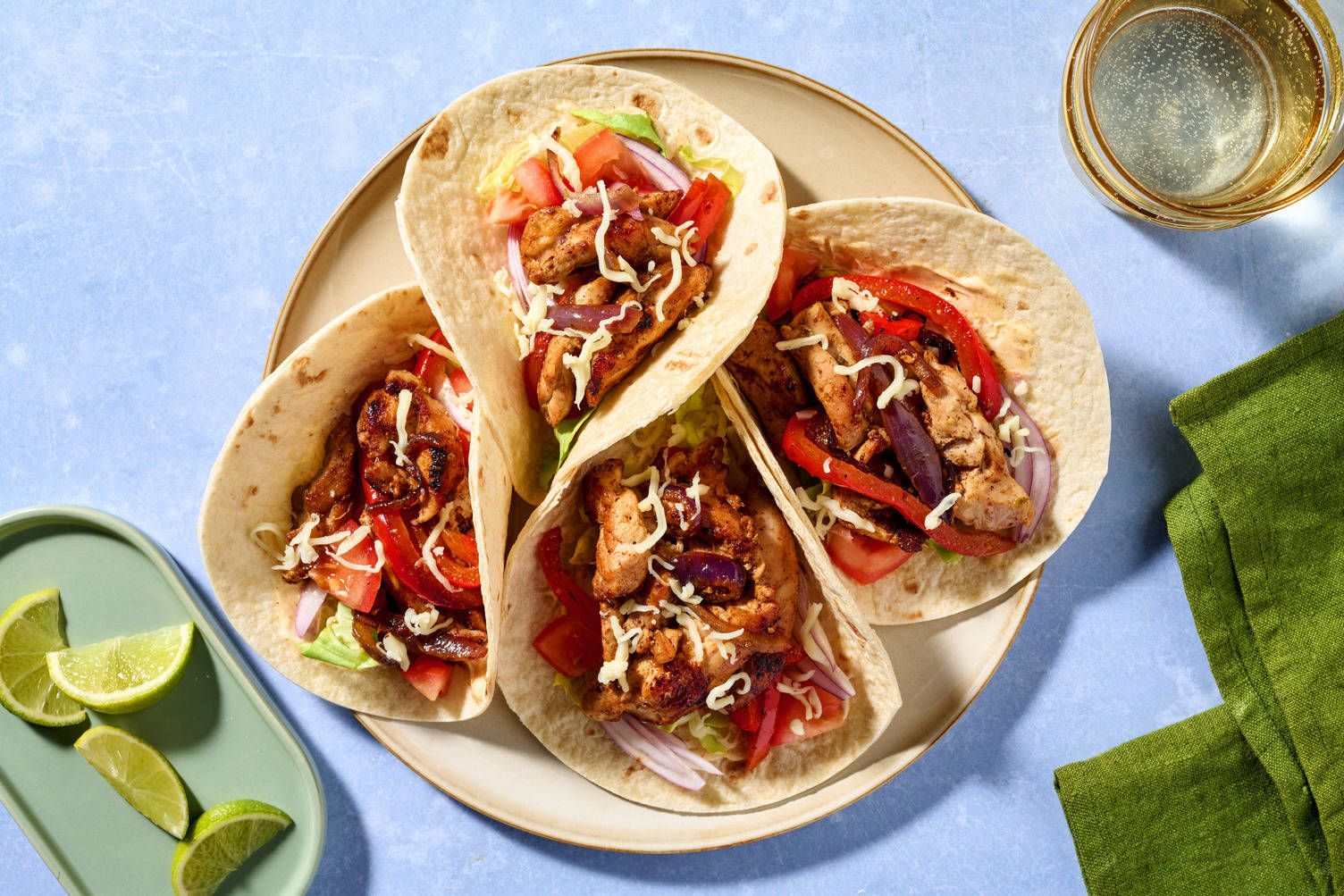 Familie taco-avond: Cheesy taco's met BBQ-kip