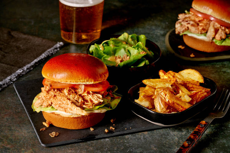 Pulled Chicken Burger